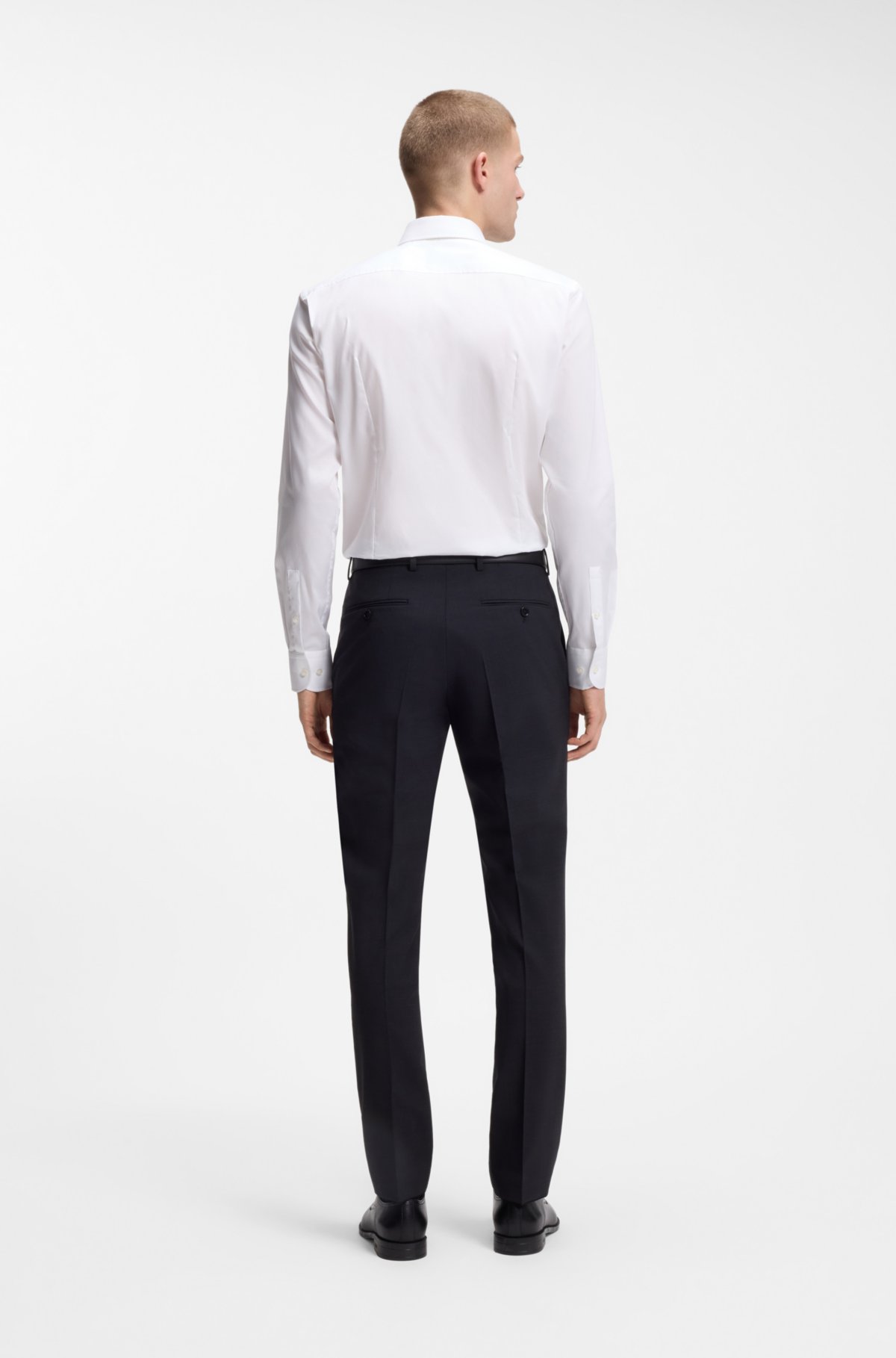 Camisa slim-fit de fácil passar em popeline de algodão