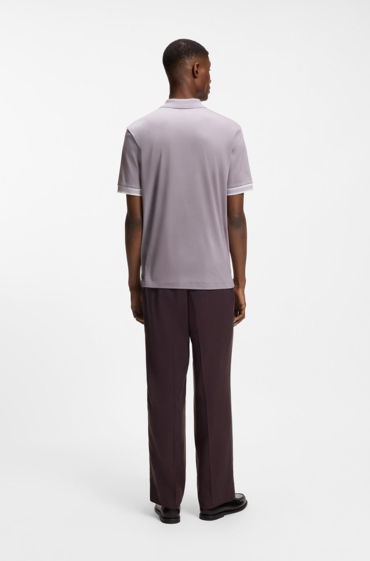 Camisa polo com detalhes listrados em algodão mercerizado