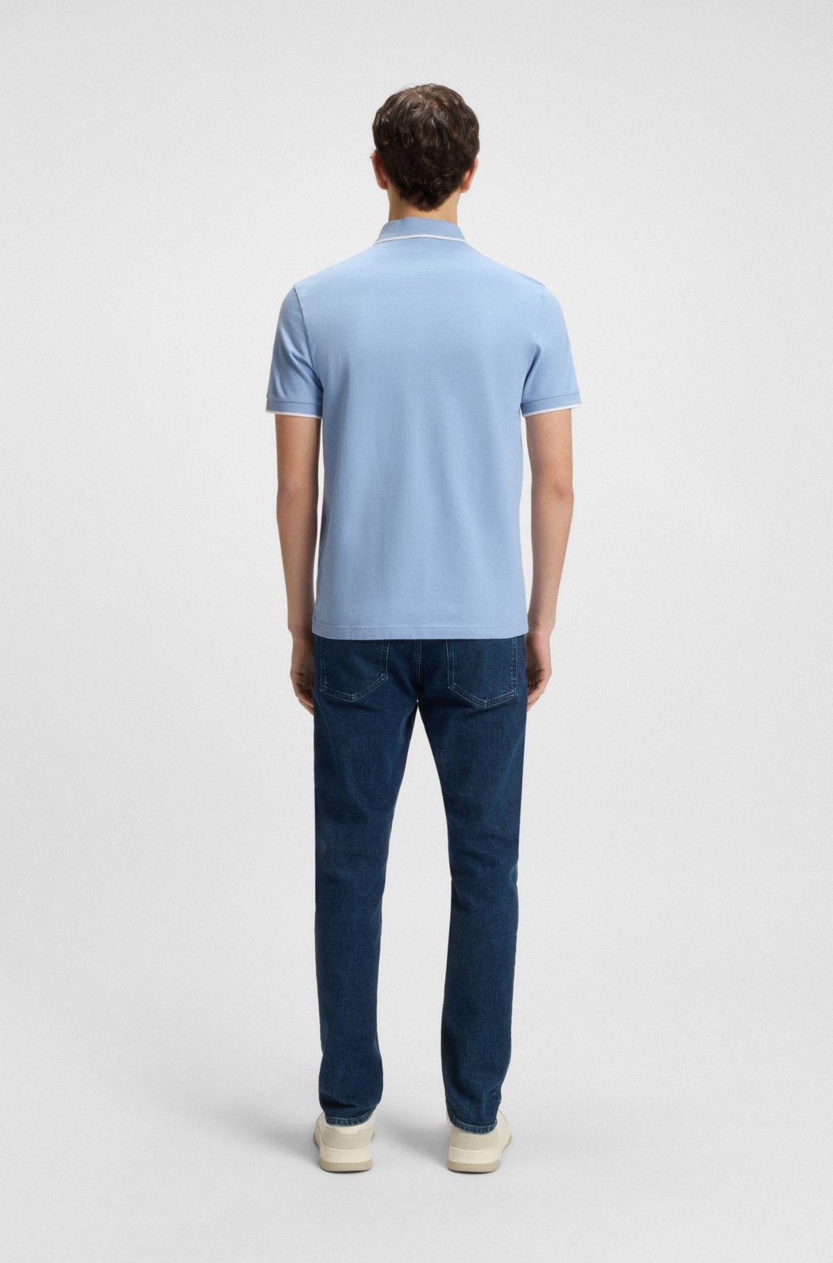 Camiseta polo slim-fit com patch de logotipo em algodão elástico