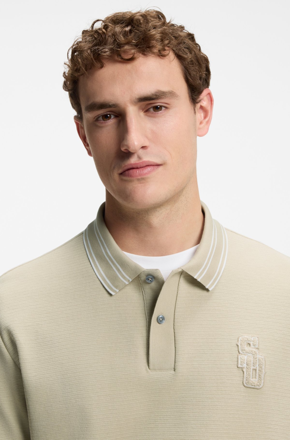 Camiseta polo solta BOSS selecionada por Shohei Ohtani