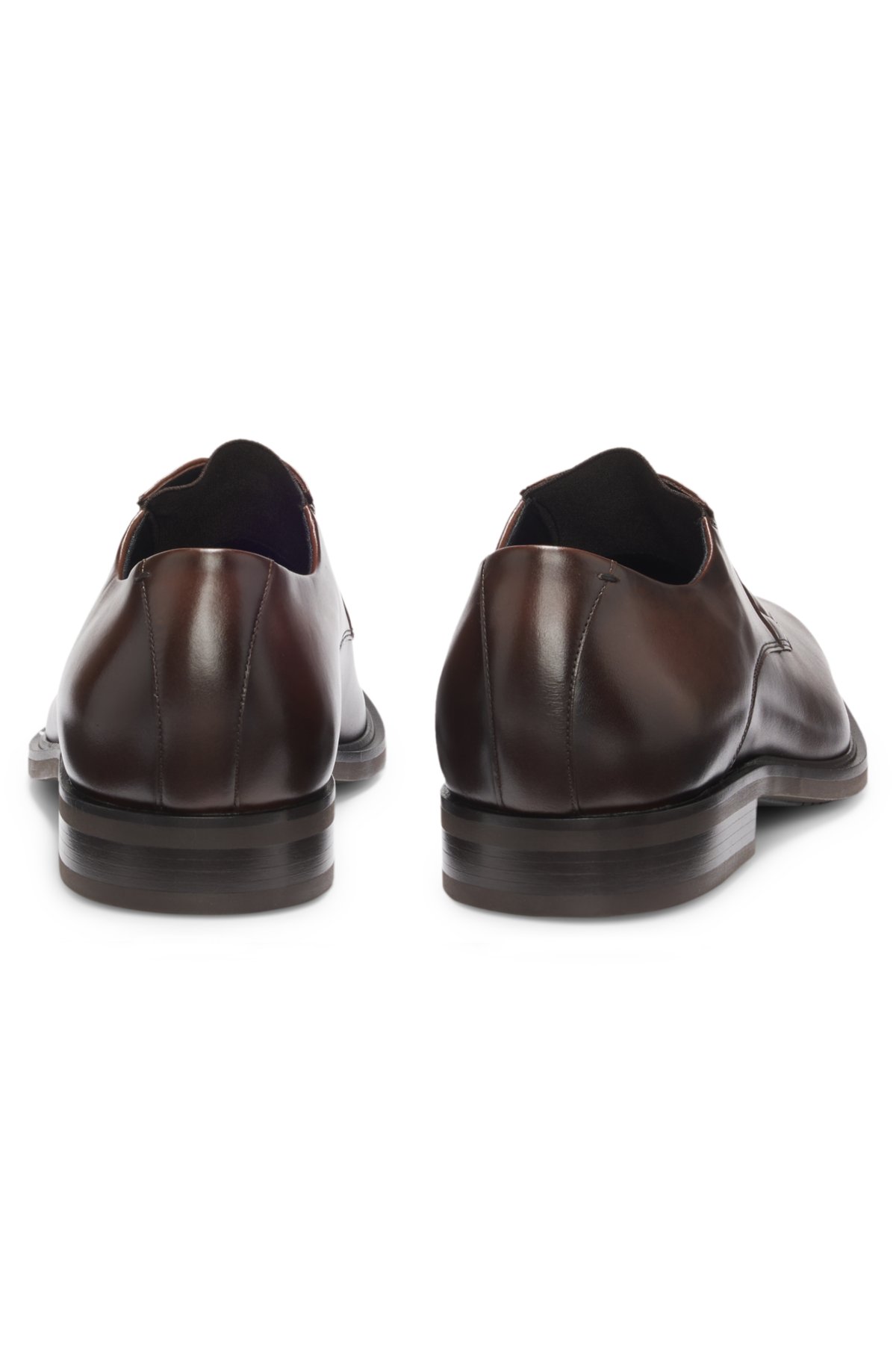 Sapatos Derby em couro macio