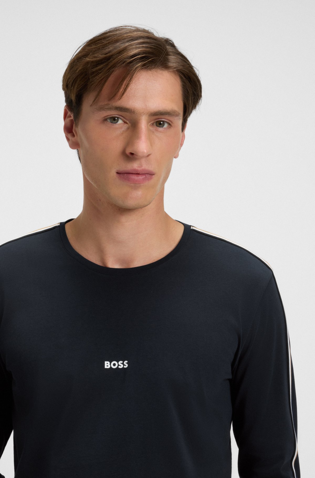 Camisola de pijama com acabamento em fita em algodão elástico