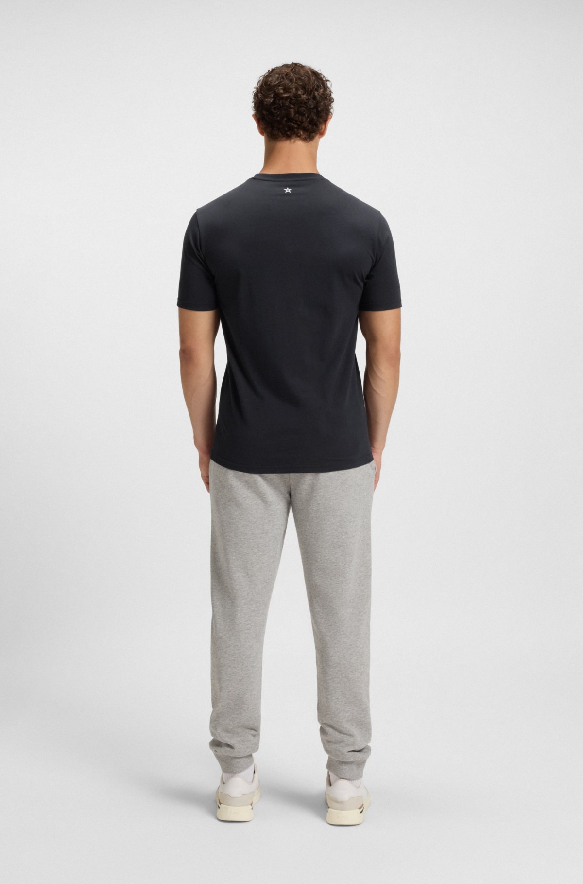 Camiseta BOSS x DALLAS COWBOYS com logotipo alternativo