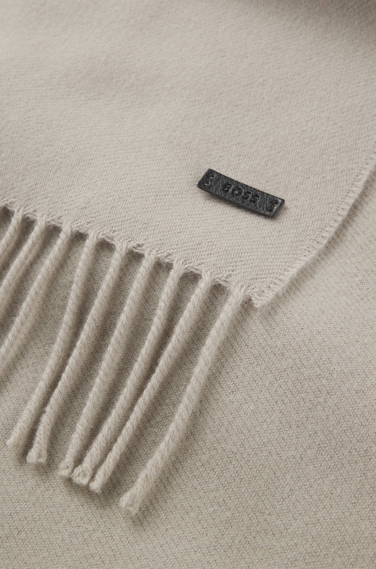 Cachecol de lã com patch de logotipo em tecido sintético