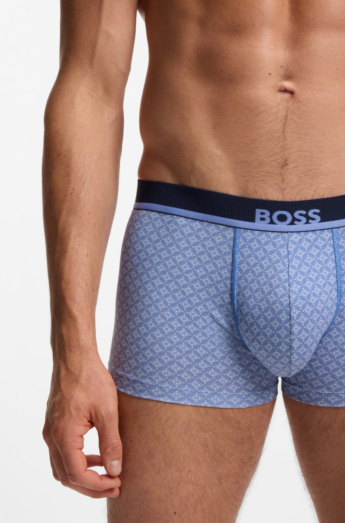 Bermudas estampadas em algodão elastano