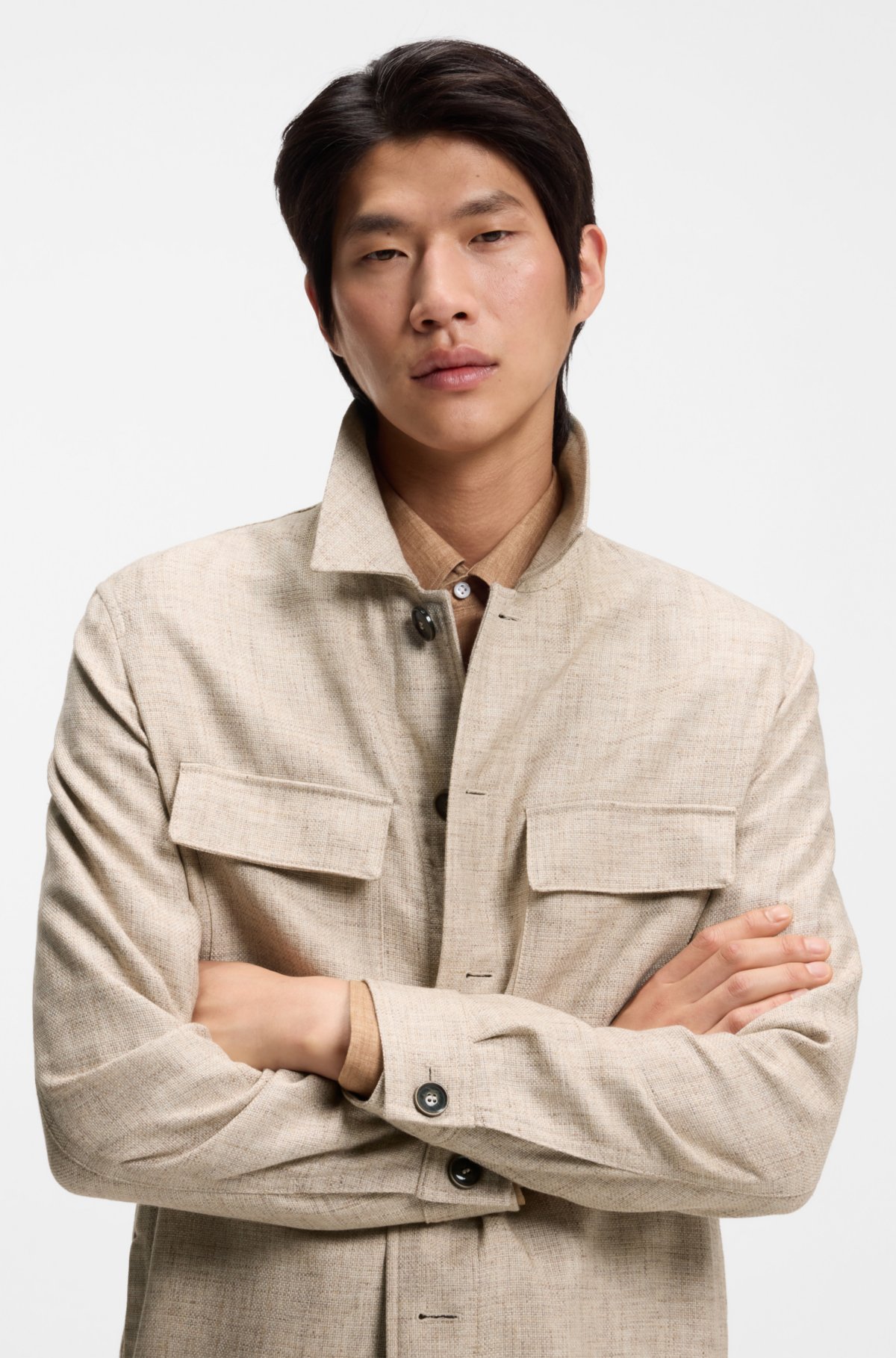 Camisa overshirt solta em lã virgem, seda e linho