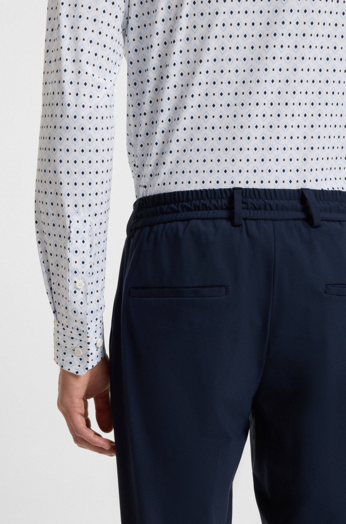 Camisa slim-fit estampada em malha italiana de alto desempenho
