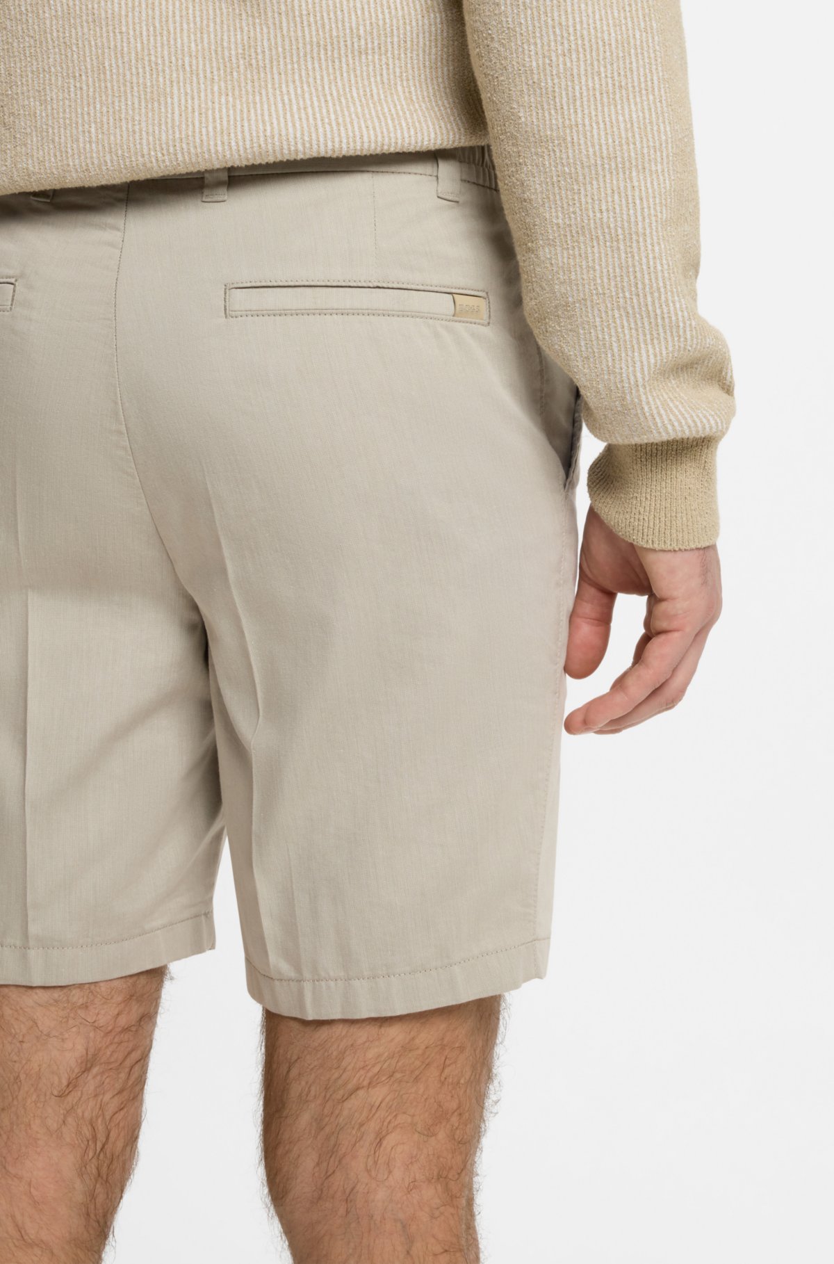 Bermudas de algodão elástico com corte moderno
