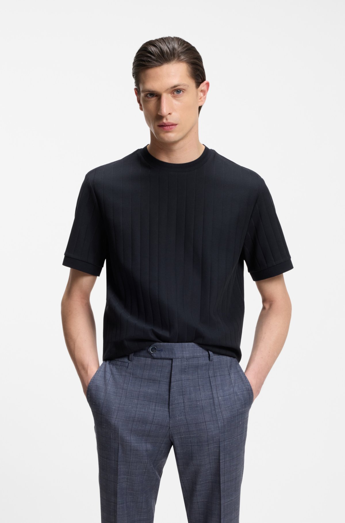 Camiseta com listras verticais em algodão mercerizado