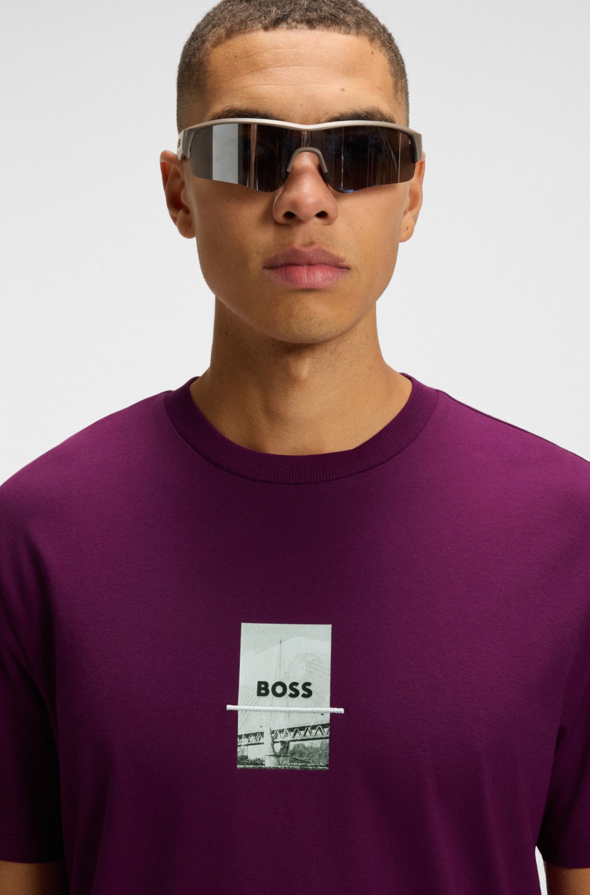 Camiseta de foto-print em algodão elastano