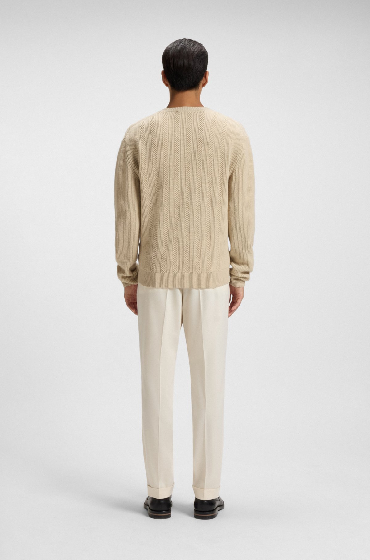 Suéter de lã e cashmere com estruturas mistas