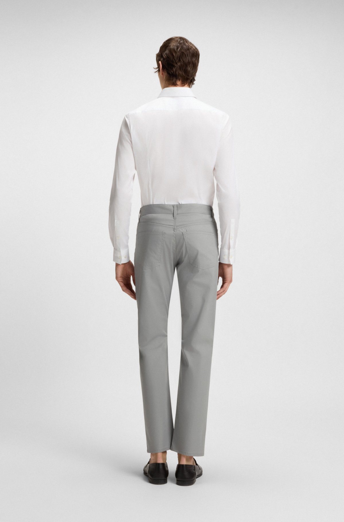 Calças slim-fit em algodão, seda e elastano