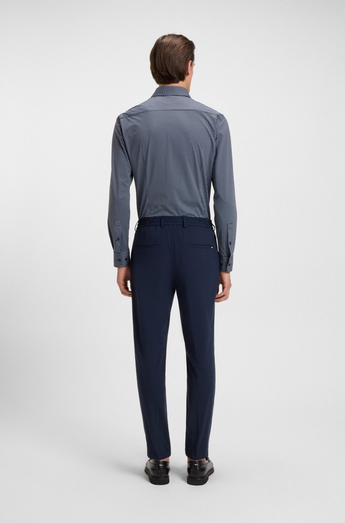 Camisa slim-fit estampada em malha de desempenho italiana com elastano