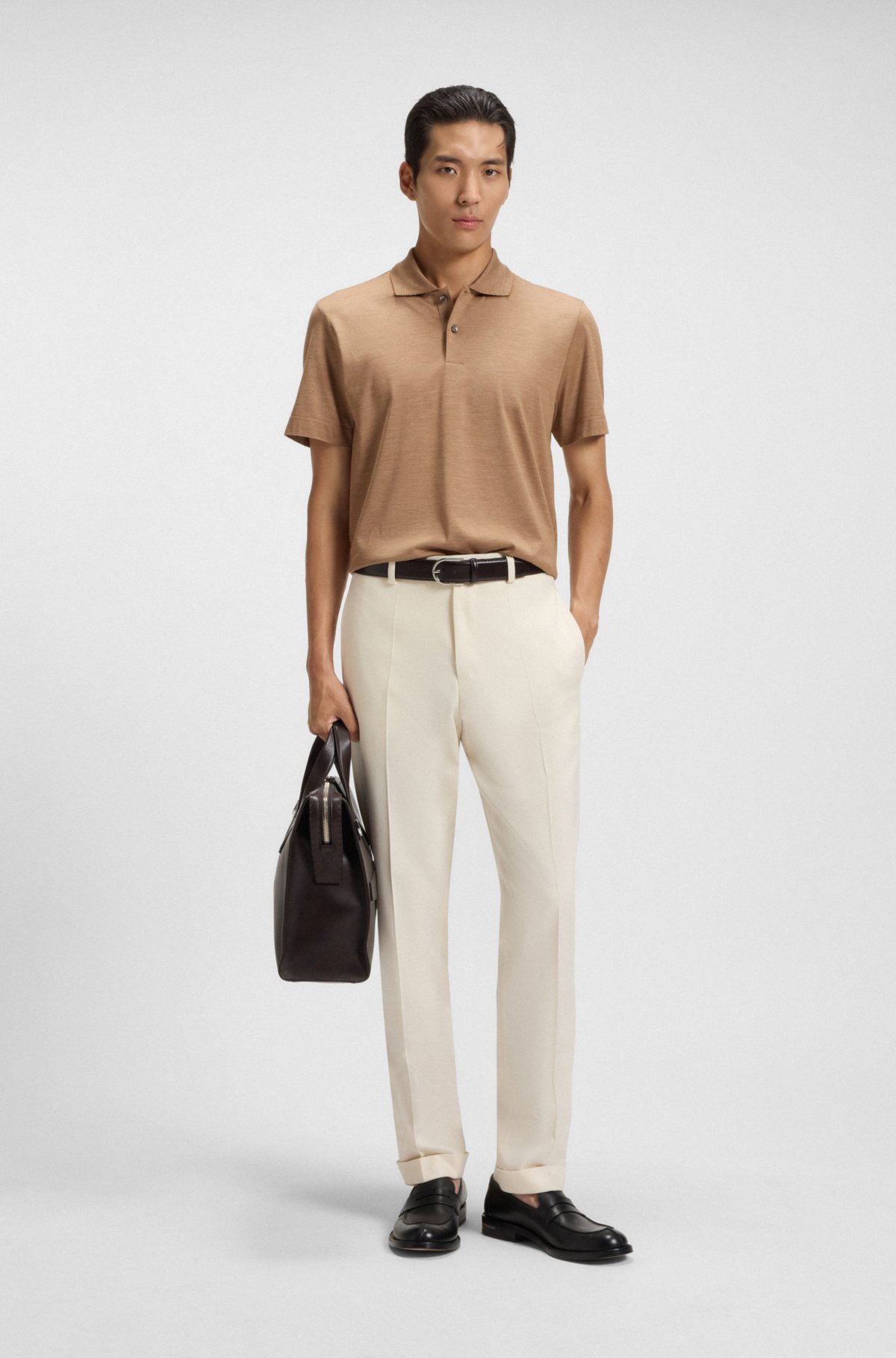 Camiseta polo com pontas de gola em algodão e seda