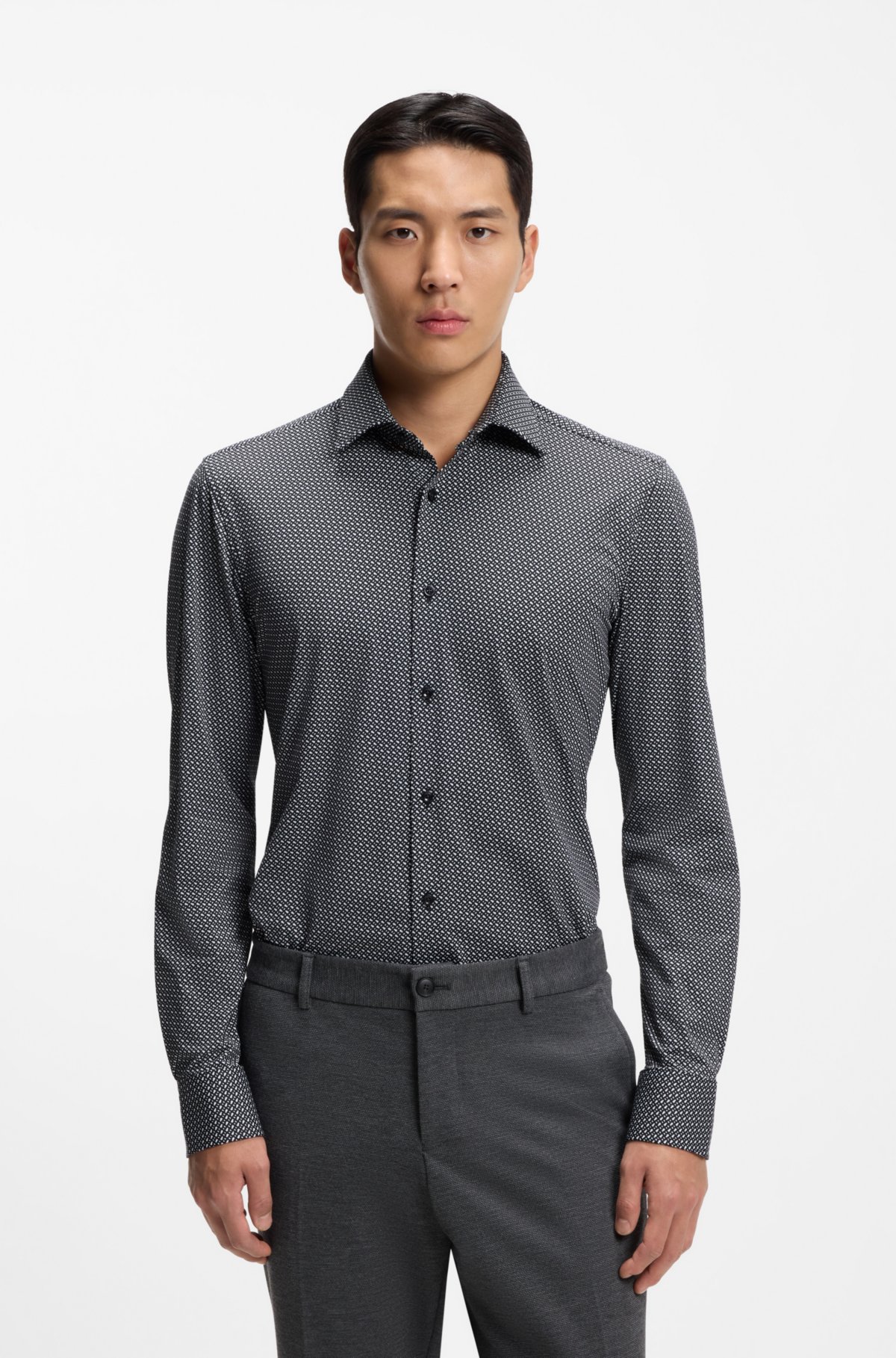 Camisa slim-fit em tecido elástico de alta performance feito na Itália