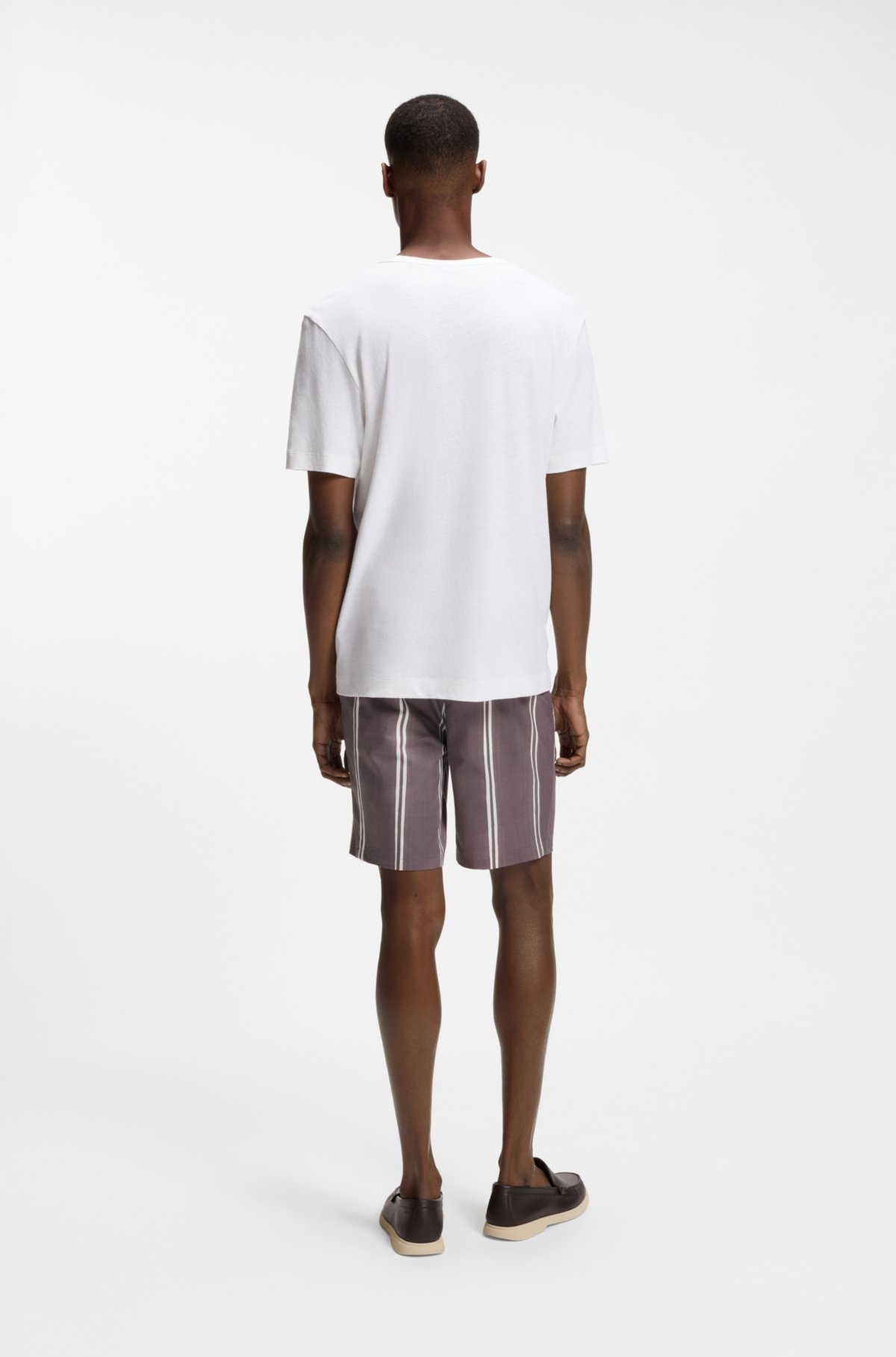 Camiseta de algodão e linho com corte regular