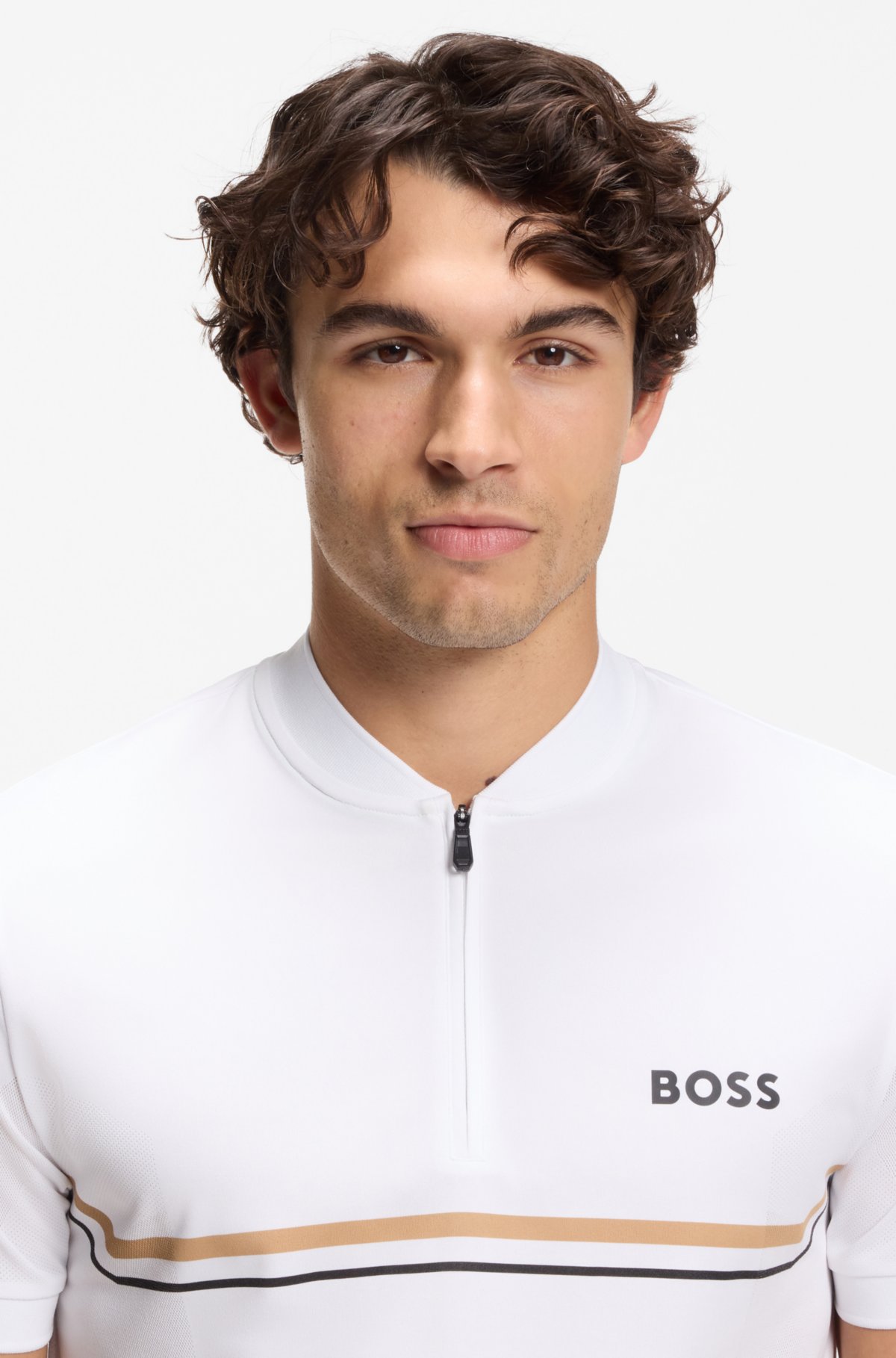 Camiseta polo com mapeamento corporal sem costuras