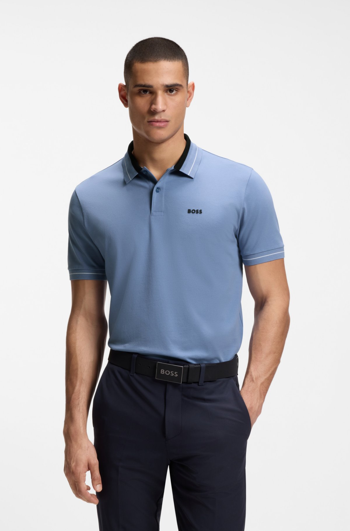 Camiseta polo com acabamento em faixa em algodão elástico