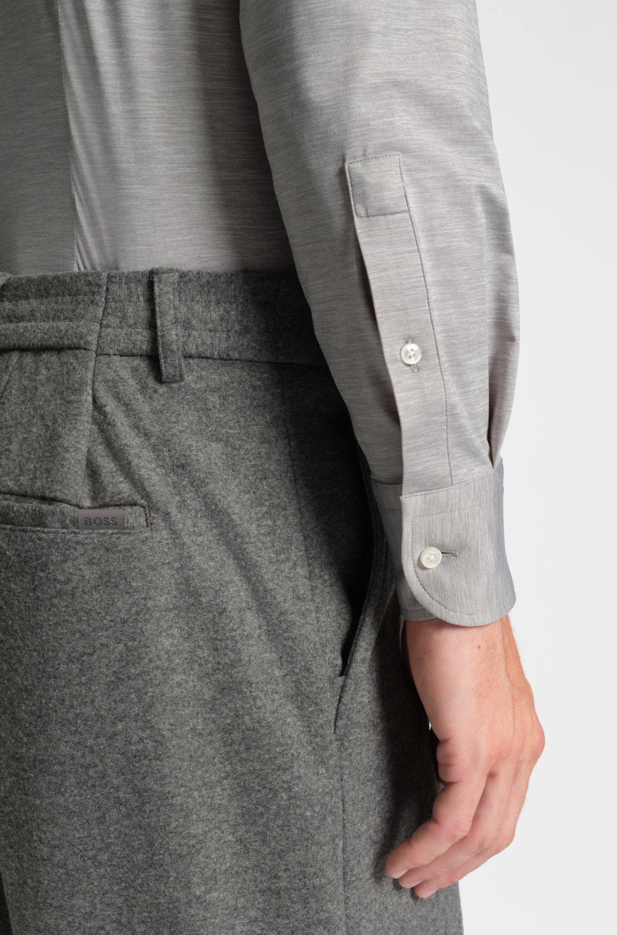 Camisa slim-fit em flanela com acabamento escovado e elastano