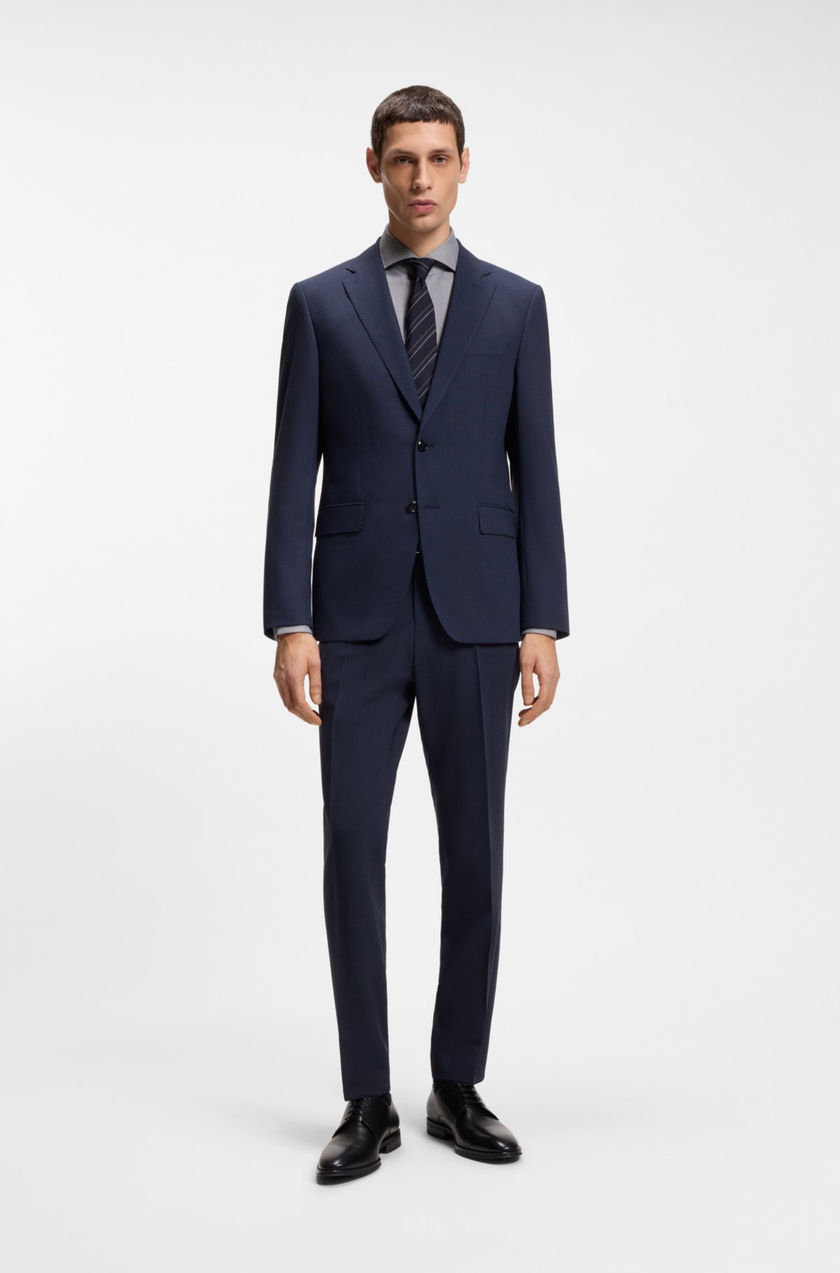 Camisa slim-fit de algodão elástico com acabamento anti-amarrotar